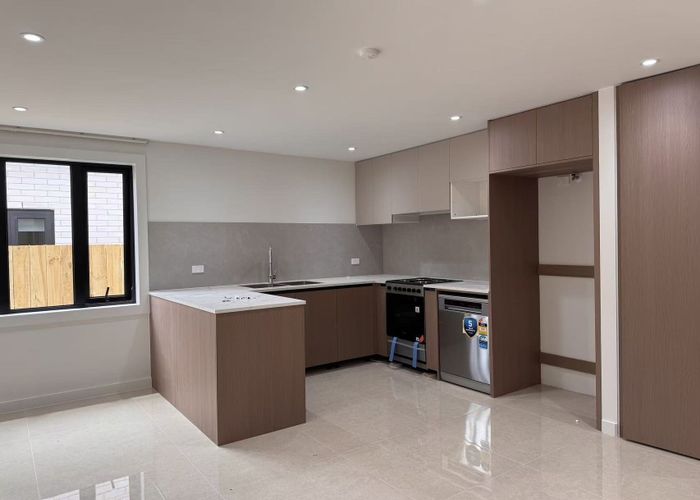  at 4/147 Boundary Road, Clover Park, Manukau City, Auckland