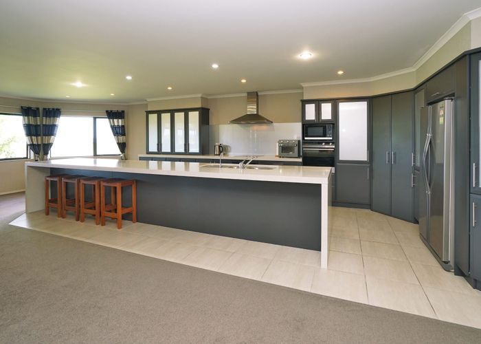  at 127 Wallace Road, Temple View, Hamilton