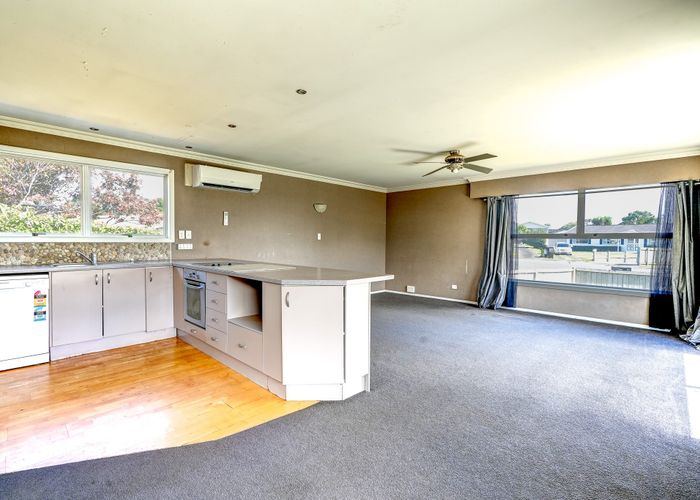  at 5 Leonard Place, Dinsdale, Hamilton