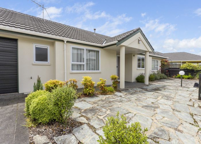  at 14 Millwood Place, Silverstream, Upper Hutt