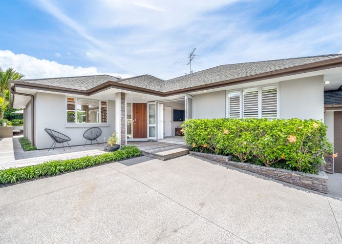  at 100 Beach Road, Mellons Bay, Manukau City, Auckland