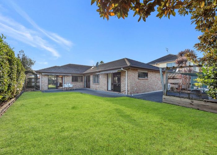  at 7 Hampervale Place, Flat Bush, Auckland