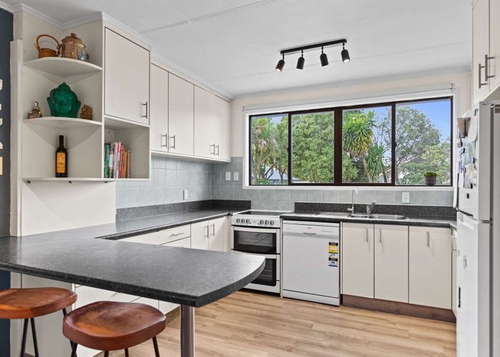  at 33 Heatley Avenue, Hokowhitu, Palmerston North