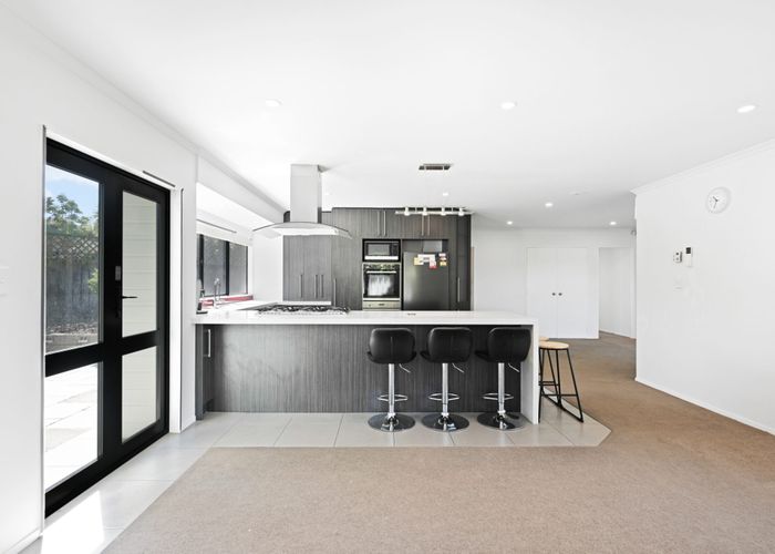  at 9 Jean Place, Pukete, Hamilton