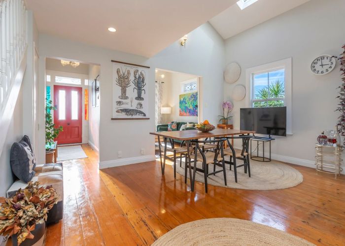  at 4 Evelyn Street, Eden Terrace, Auckland