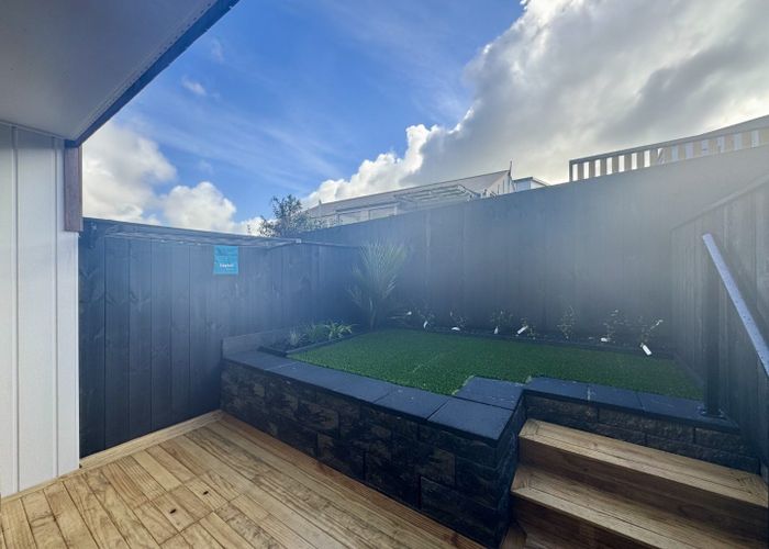  at 1/506 Glenfield Road, Bayview, North Shore City, Auckland