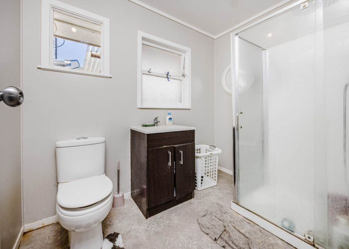  at 3/37 Buckingham Crescent, Manukau, Manukau City, Auckland