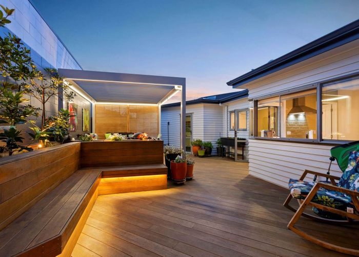  at 6 Rhone Avenue, Te Atatu Peninsula, Waitakere City, Auckland