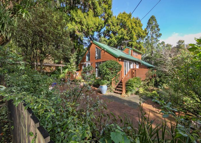  at 5 Valley View Road, Titirangi, Auckland
