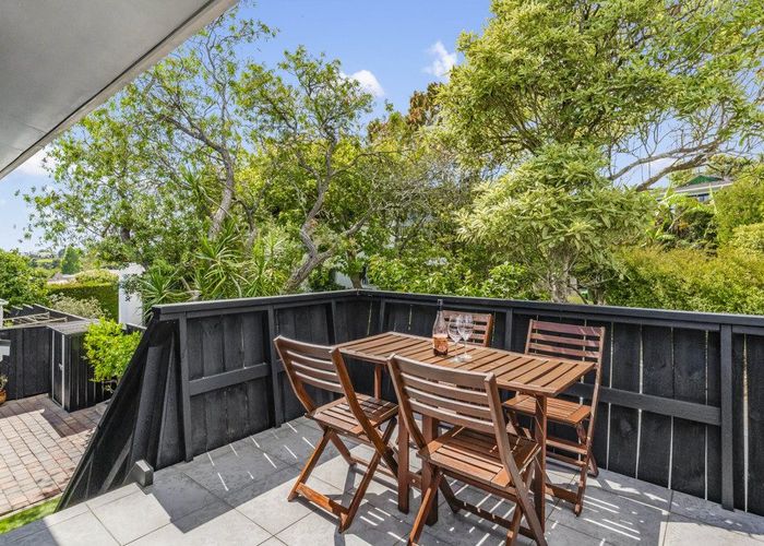  at 34B Ripon Crescent, Meadowbank, Auckland