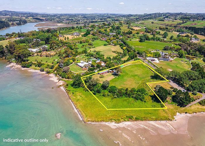 For sale 295 Broomfields Road, Whitford, Manukau City, Auckland