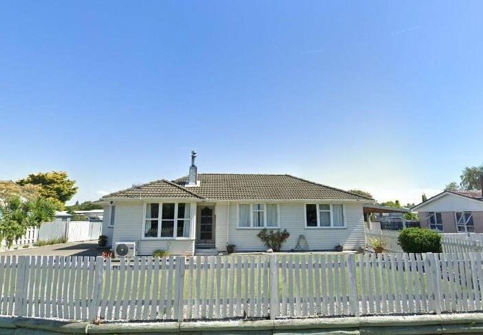 at 35 Liverpool Crescent, Flaxmere, Hastings