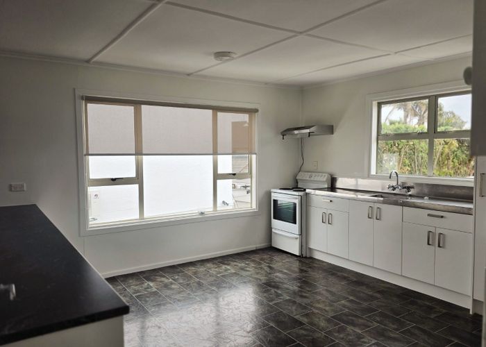  at 6 Wharf Road, Bucklands Beach, Manukau City, Auckland