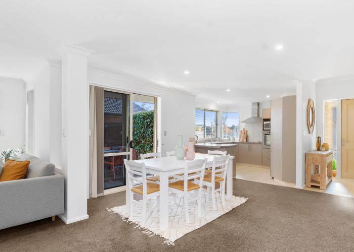  at 33 Seabreeze Place, Papamoa Beach, Papamoa