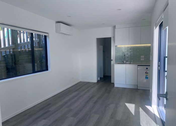  at 14A Bonnard Place, West Harbour, Waitakere City, Auckland