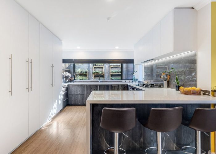  at 19B Eske Place, Highland Park, Manukau City, Auckland