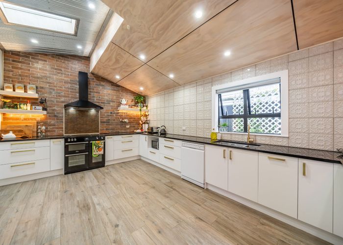  at 54 Granville Street, Silverstream, Upper Hutt