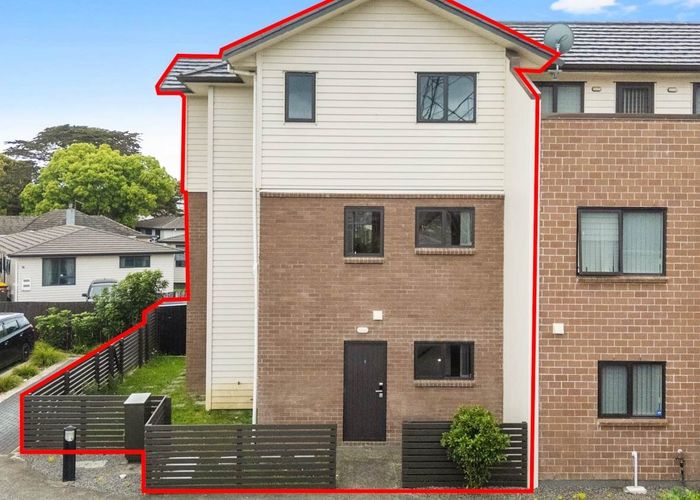  at 3/30 Calvert Avenue, Mangere East, Auckland