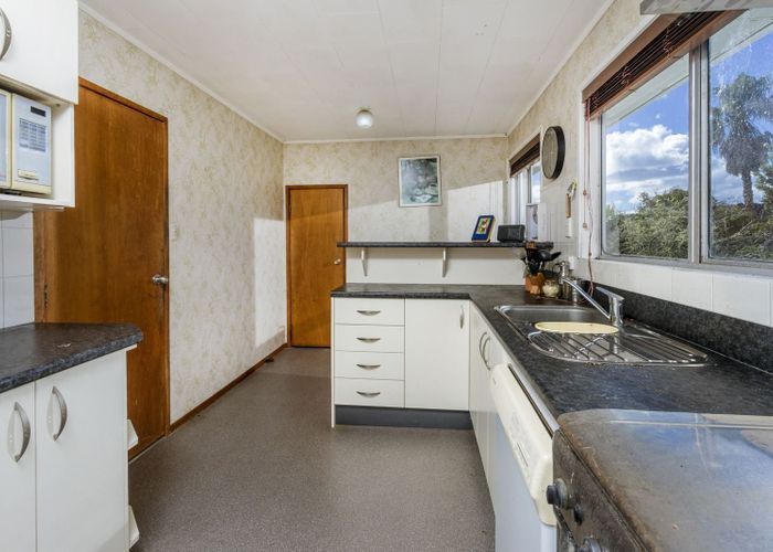  at 41 Bayview Road, Bayview, Auckland