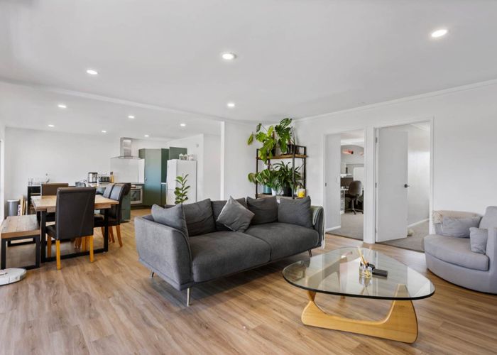  at 15/18 Airborne Road, Albany, North Shore City, Auckland