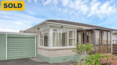 at 2/80 Rangitoto Road, Papatoetoe, Auckland