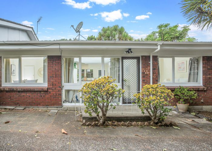  at 3/62 Woodside Road, Mount Eden, Auckland