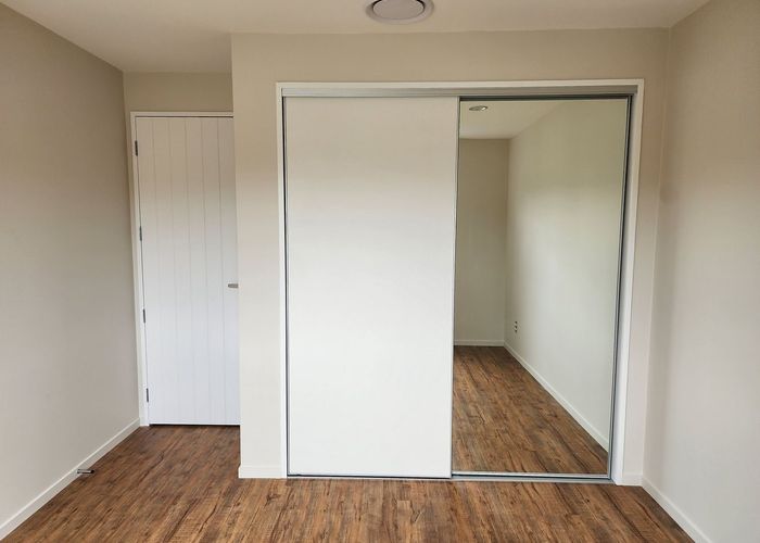  at 22F Totaravale Drive, Totara Vale, North Shore City, Auckland