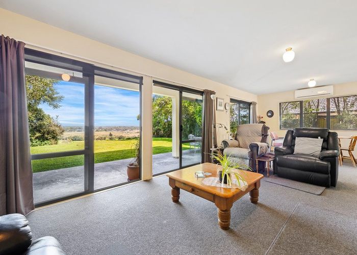  at 26 Highcrest Heights, Westmorland, Christchurch City, Canterbury