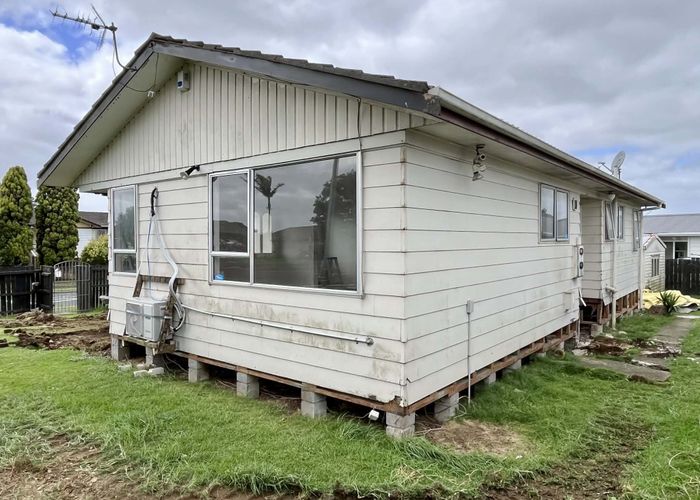  at Weymouth, Manukau City, Auckland