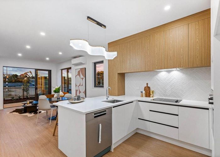  at 212 Henwood Road, Westgate, Waitakere City, Auckland