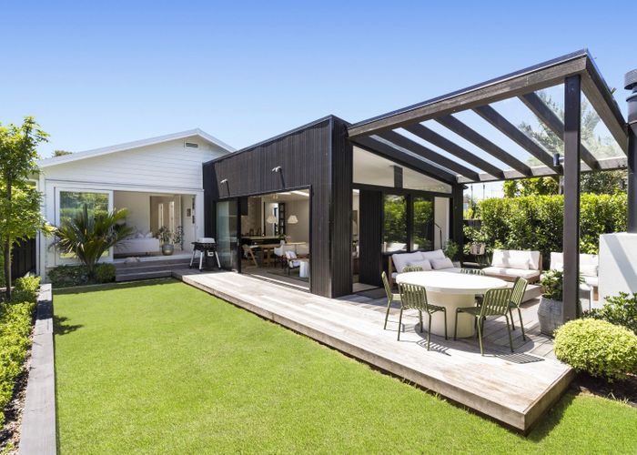  at 11 Chester Avenue, Westmere, Auckland
