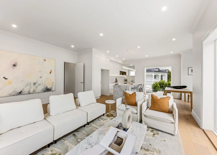  at 43 St Michaels Avenue, Point Chevalier, Auckland City, Auckland