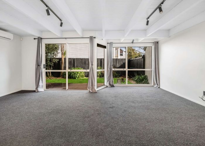  at 2/40 Ranfurly Street, Merivale, Christchurch City, Canterbury