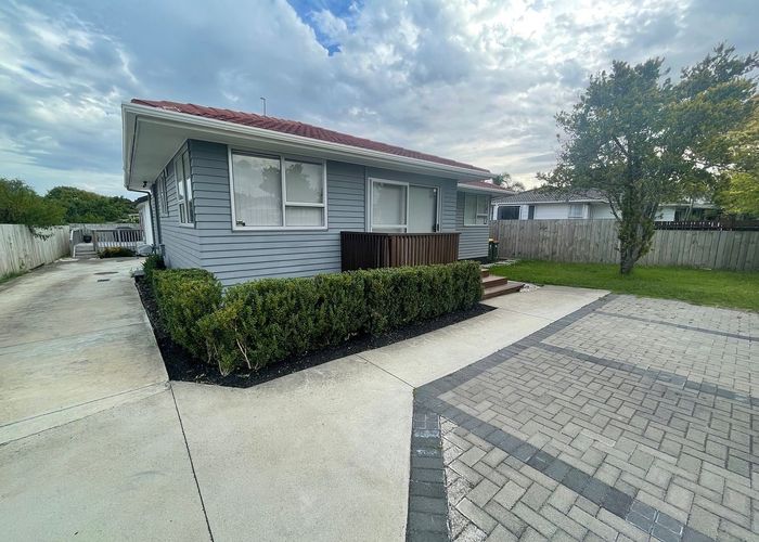  at 34 Casuarina Road, Half Moon Bay, Manukau City, Auckland