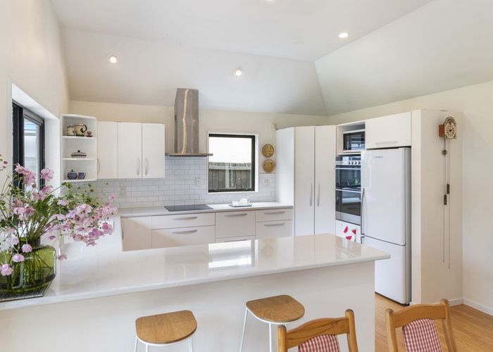  at 92 Innes Road, St. Albans, Christchurch City, Canterbury