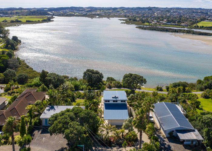  at 42 Pohutukawa Avenue, Red Beach, Rodney, Auckland