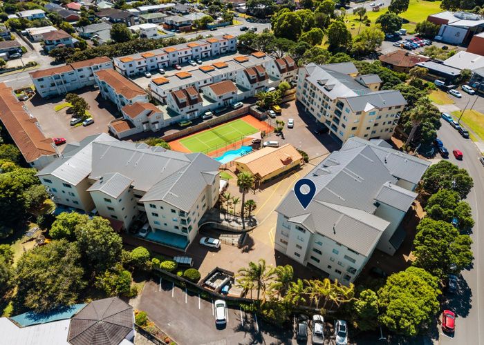  at 15/3b Harrison Road, Mount Wellington, Auckland City, Auckland