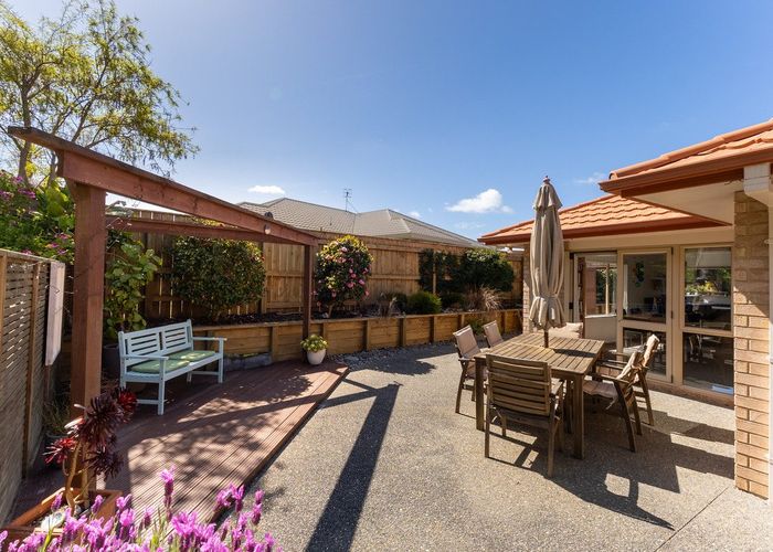  at 8 Leanne Way, Waikanae Beach, Kapiti Coast, Wellington