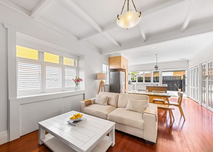  at 7 Montrose Street, Point Chevalier, Auckland