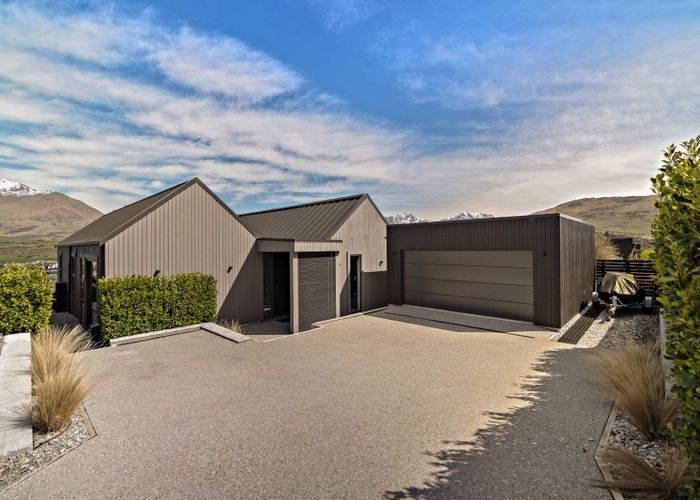  at 17 Falconer Rise, Jacks Point, Queenstown-Lakes, Otago