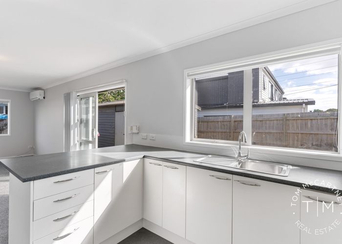  at 4B Whitley Crescent, Ōtara, Auckland
