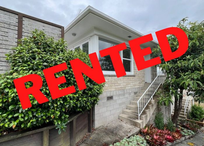  at 1/99 Mountbatten Avenue, Hillcrest, Auckland