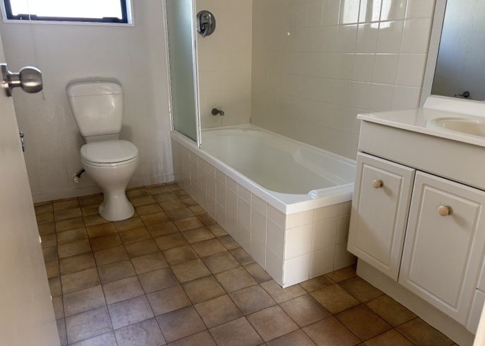  at 1/101 Lynwood Road, New Lynn, Waitakere City, Auckland