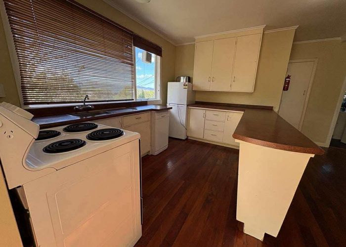  at 43b Baroda Street, Khandallah, Wellington, Wellington