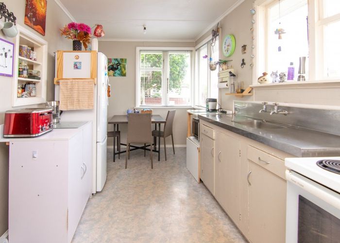  at 10 Belfast Place, Roslyn, Palmerston North