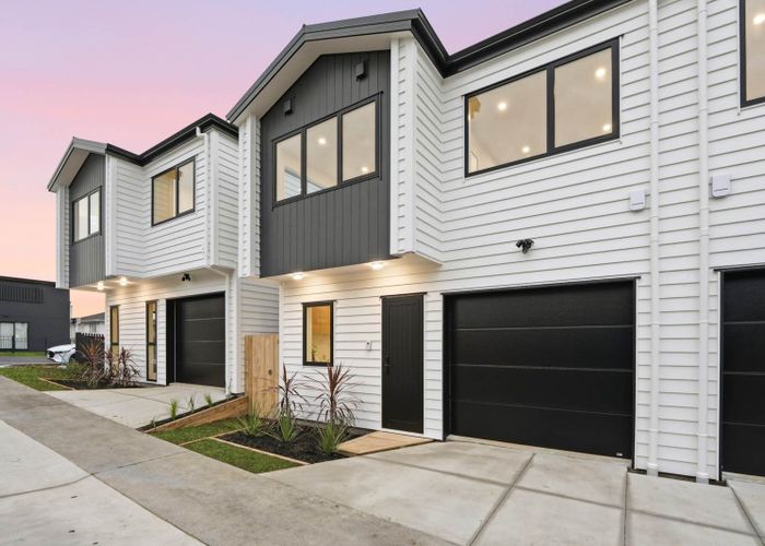  at Lot 4, 8 Bradbury Road, Highland Park, Manukau City, Auckland