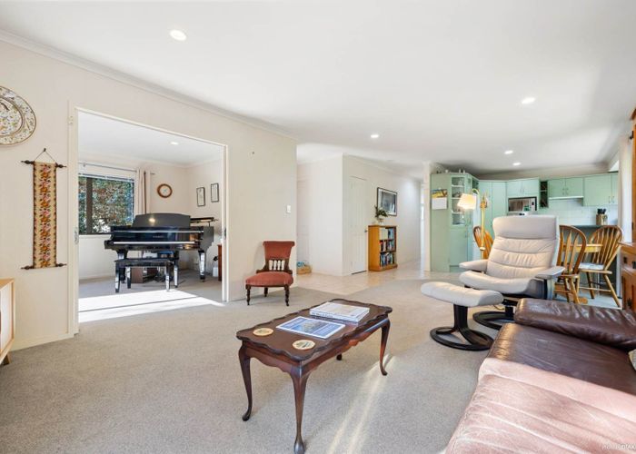  at 44A  McDowell Crescent, Hillcrest, North Shore City, Auckland