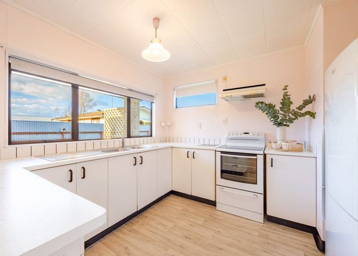  at 2/6 King Street, Taradale, Napier, Hawke's Bay