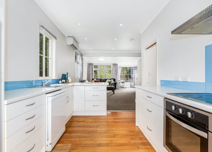  at 1 Gordon Road, Plimmerton, Porirua, Wellington