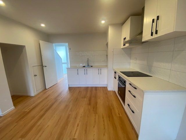  at 36 Pohutukawa Place, Ellerslie, Auckland